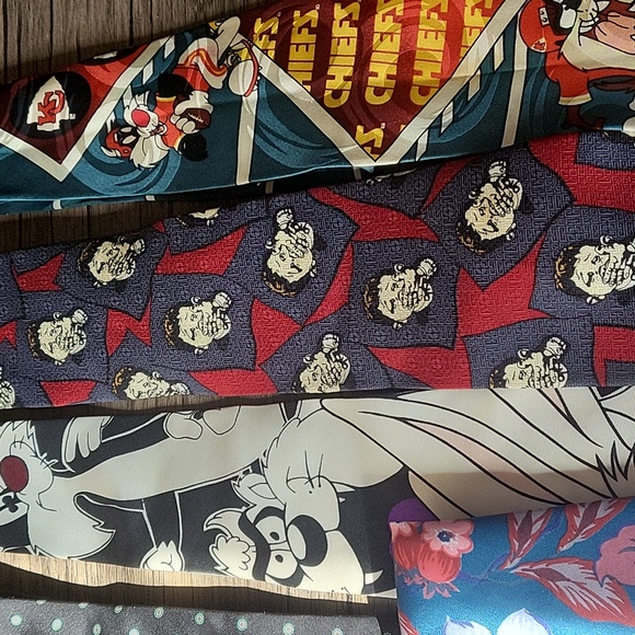 Men's Bundle of 9 Ties - Picture 3 of 12